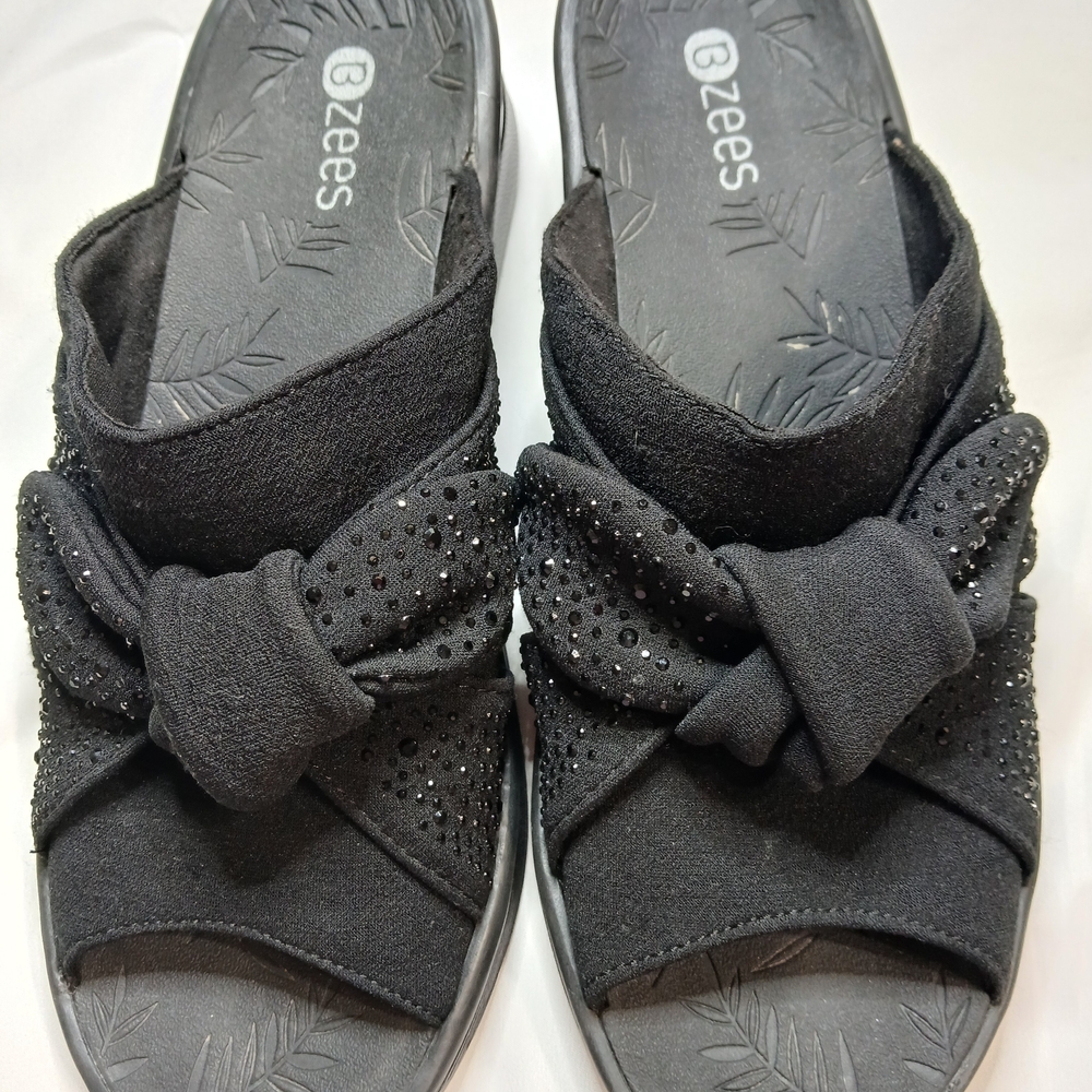 Bzees Women's Black Slip-On Sandals